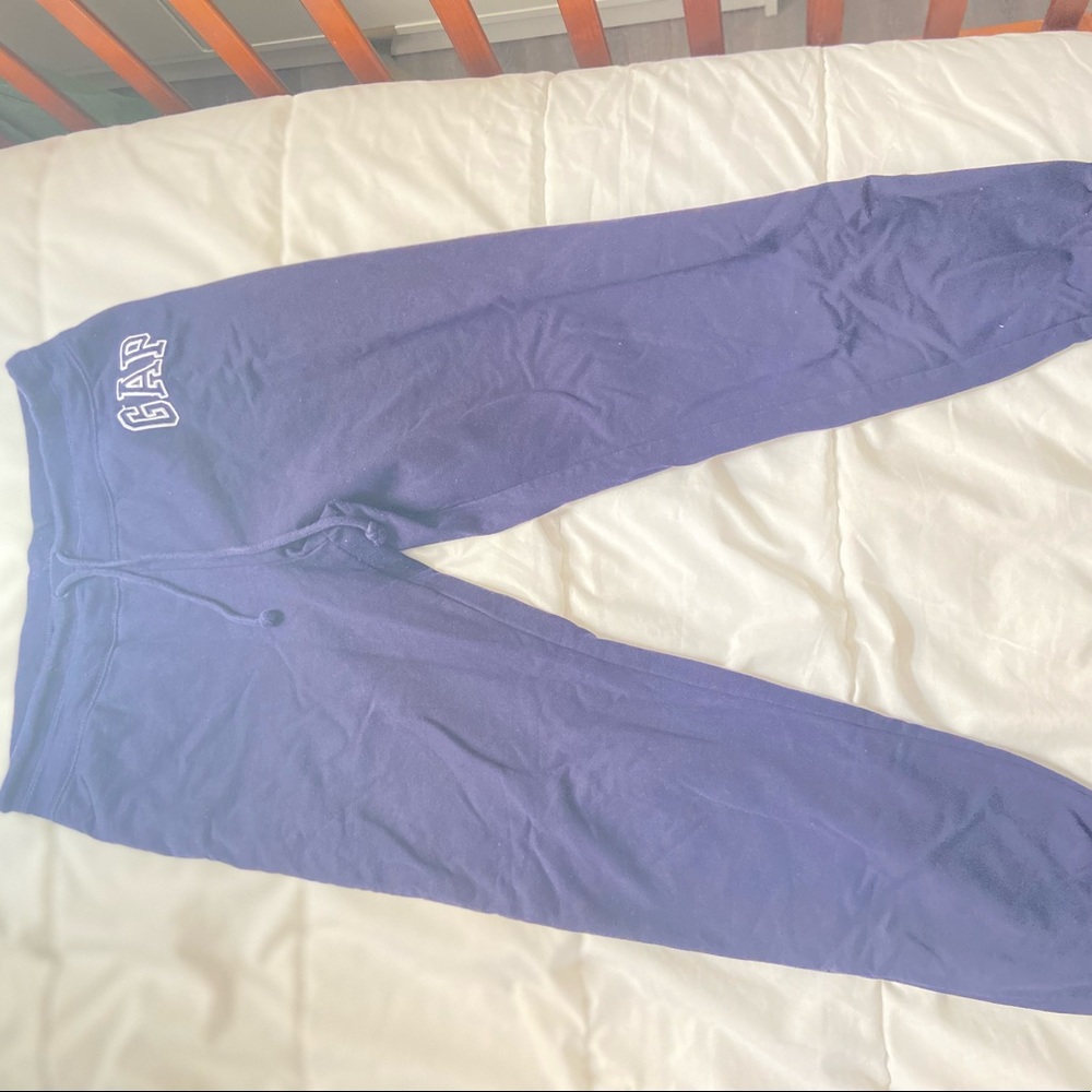 Navy blue Gap sweatpants